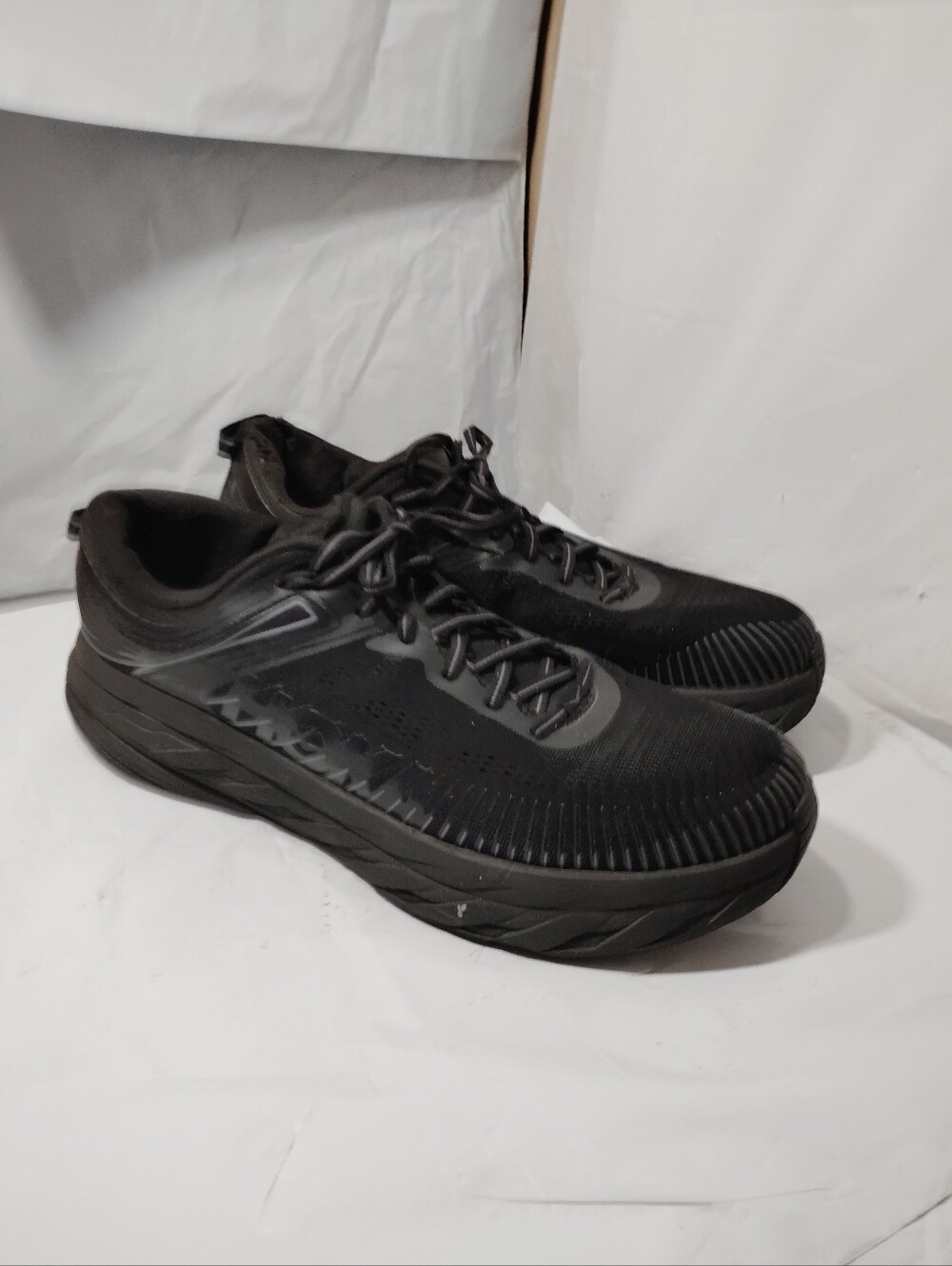 Size 13 - Hoka One One HOKA Bondi 7 Black Men's Size 13M Wide Retail $140